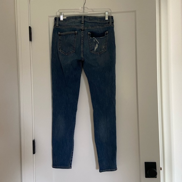 Lovers + Friends | Ricky Skinny Jeans Distressed - Picture 5 of 7